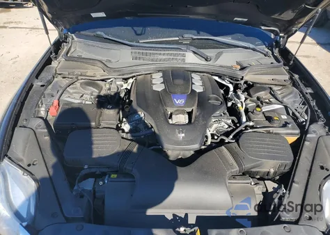 2015 Maserati Quattroporte S z USA, uszkodzony, nr VIN ZAM56RRA7F1161464